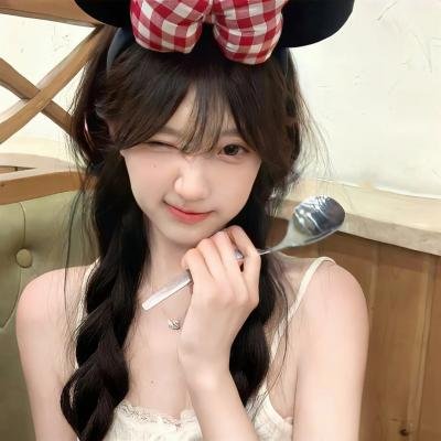 唇彩间谍